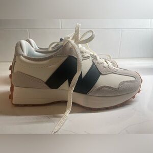 NWOB New Balance Classic 327